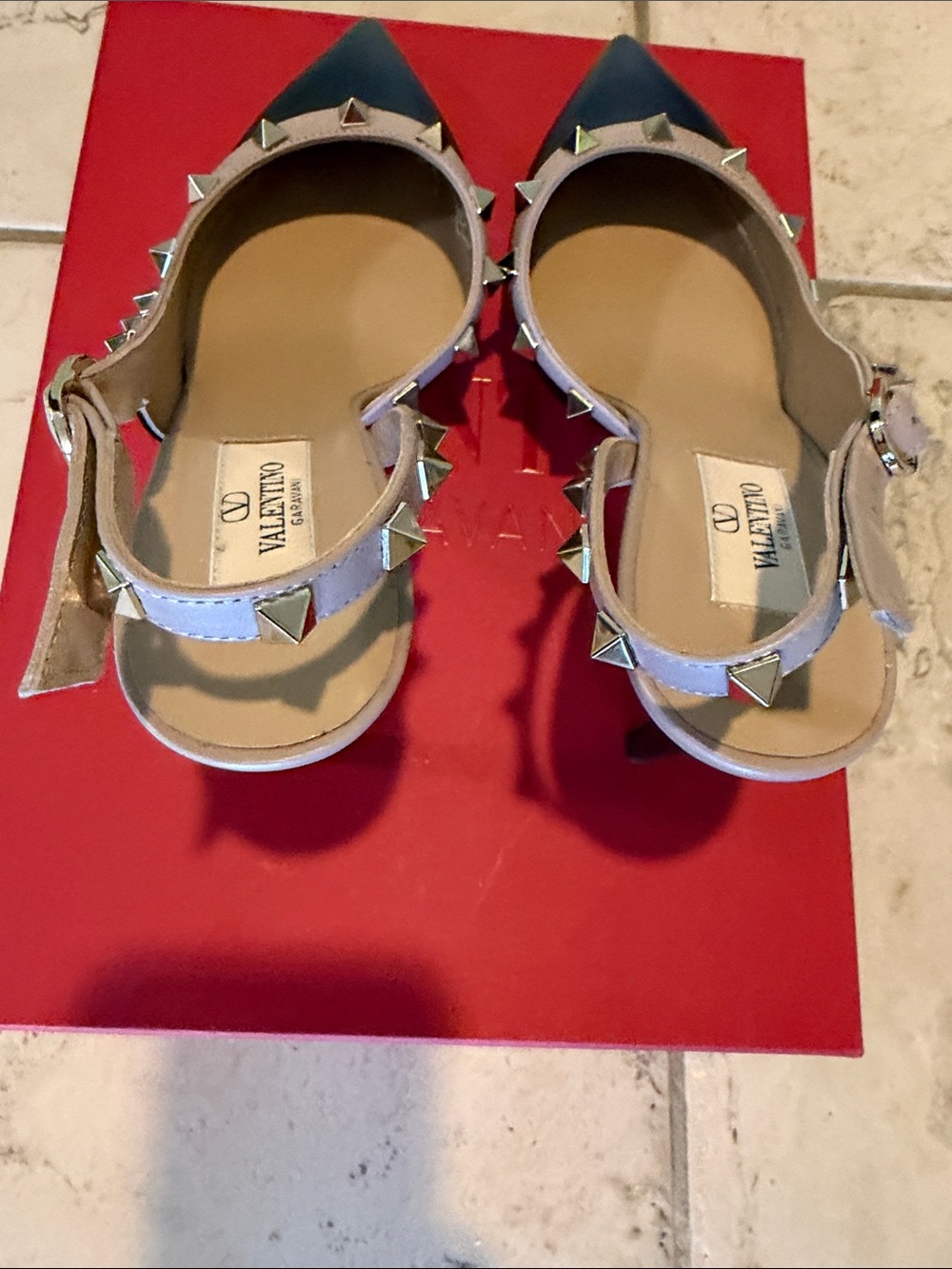 Valentino Black Pointed Rockstud Slingback Pumps with Nude Trim - Picture 6 of 14